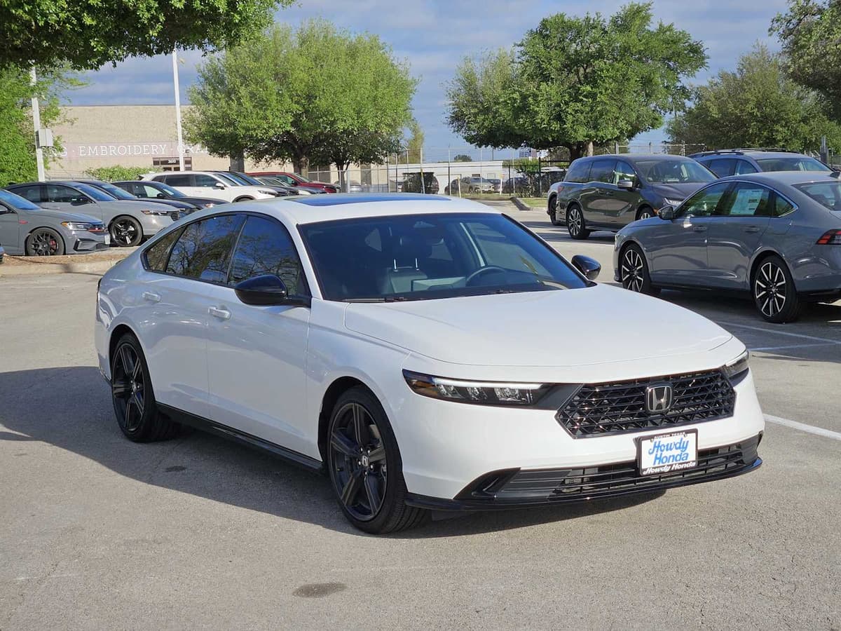 2025 Honda Accord - Image 3