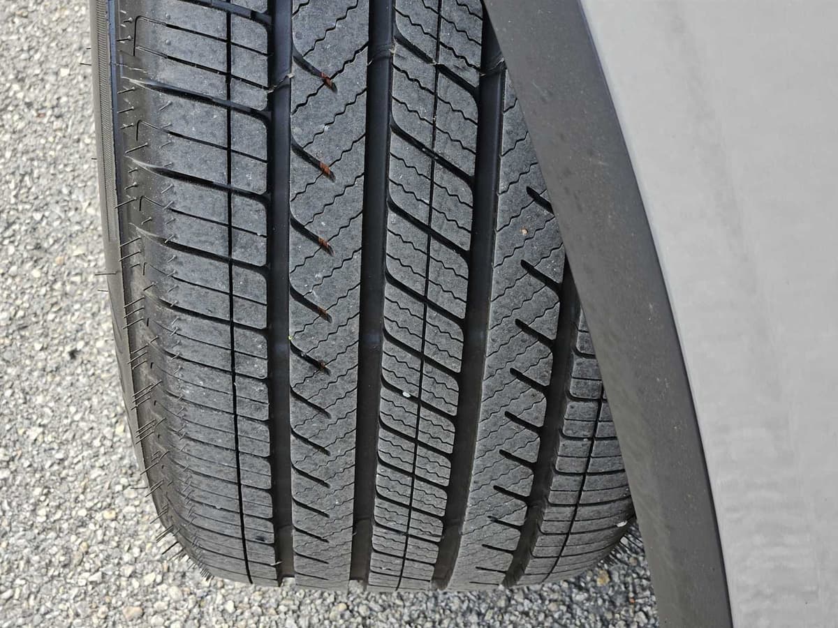 2023 Acura MDX - Image 10