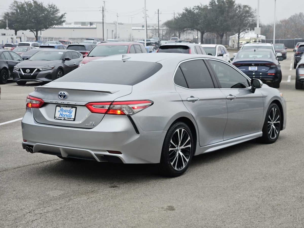 2019 Toyota Camry - Image 6