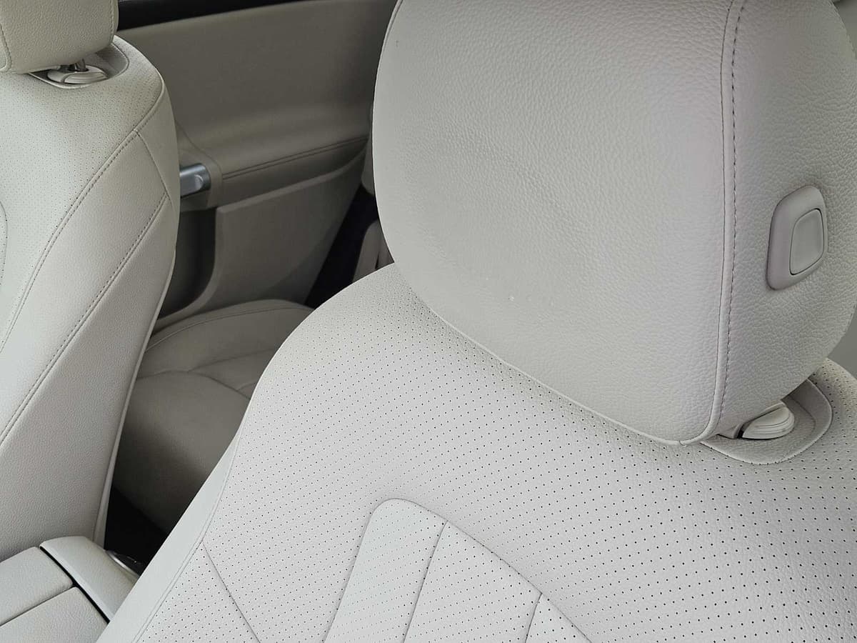 2022 Mercedes-Benz GLB 250 - Image 14