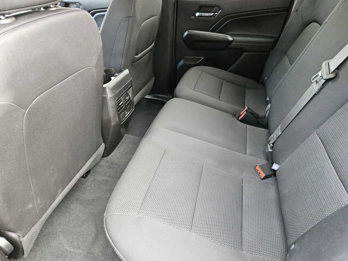 2023 Chevrolet Colorado - Image 28