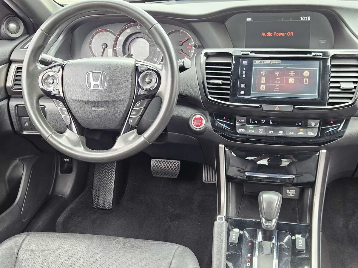 2016 Honda Accord Coupe - Image 26