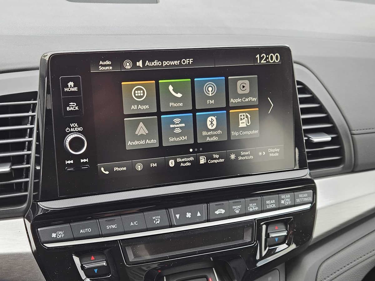 2026 Honda Odyssey - Image 13