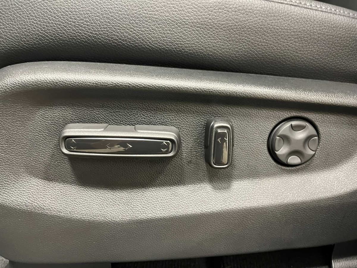 2026 Honda Odyssey - Image 12