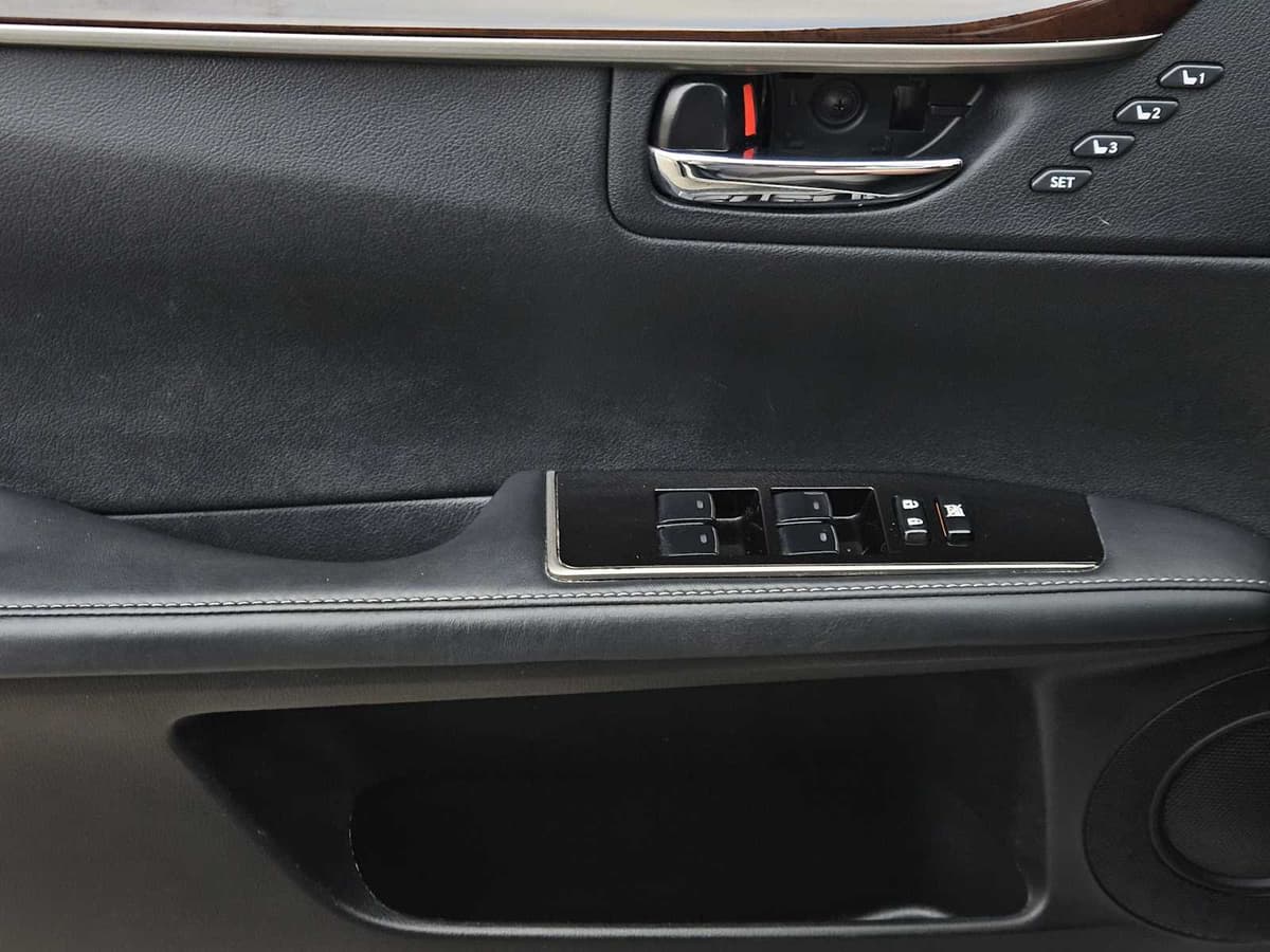 2016 LEXUS ES 350 - Image 22