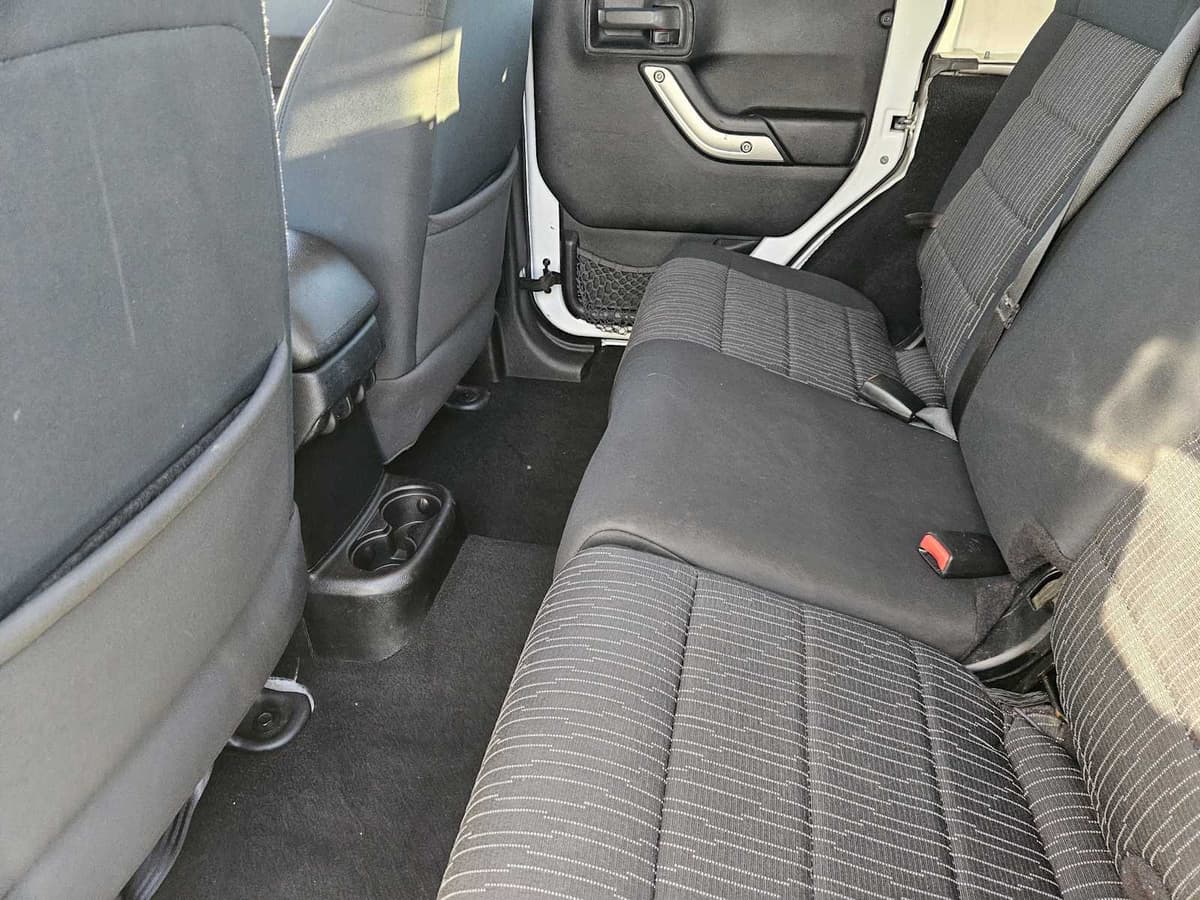 2012 Jeep Wrangler Unlimited - Image 27