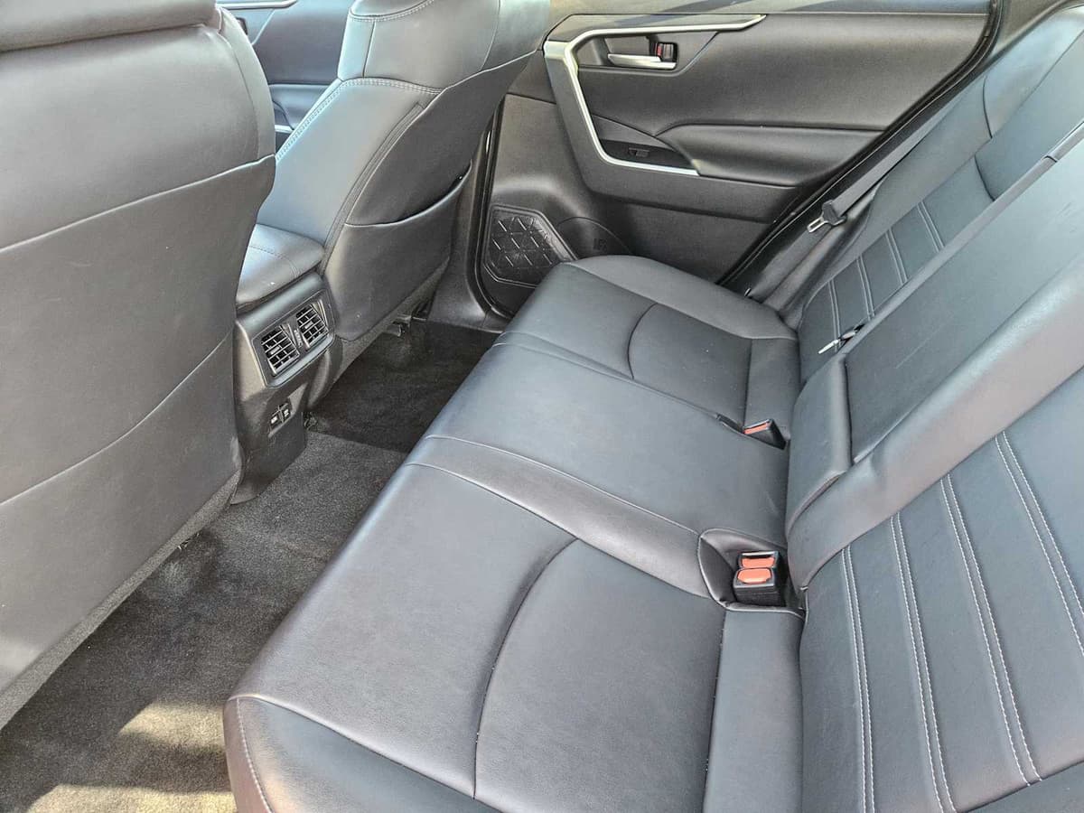 2021 Toyota RAV4 - Image 28