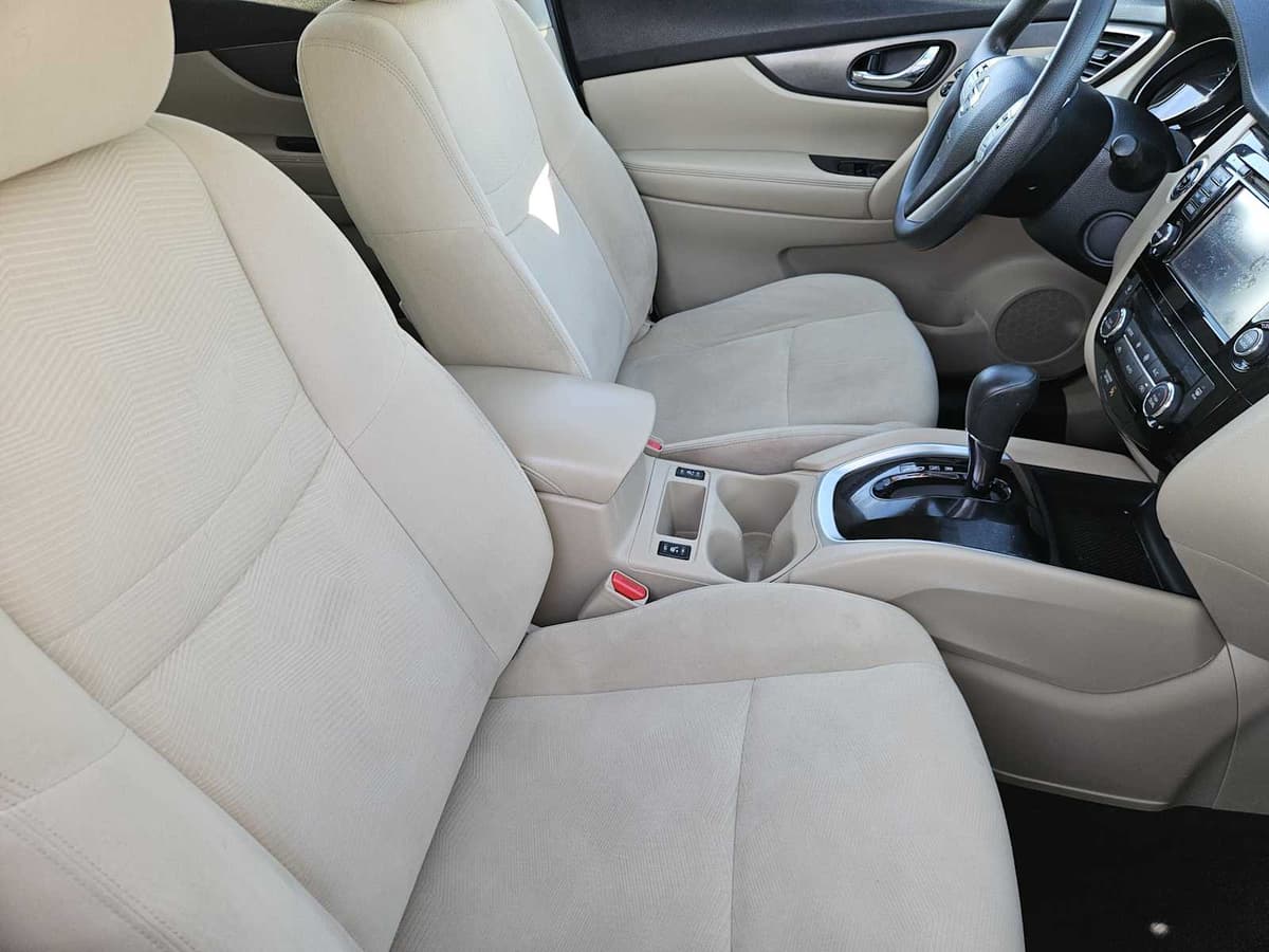 2016 Nissan Rogue - Image 14