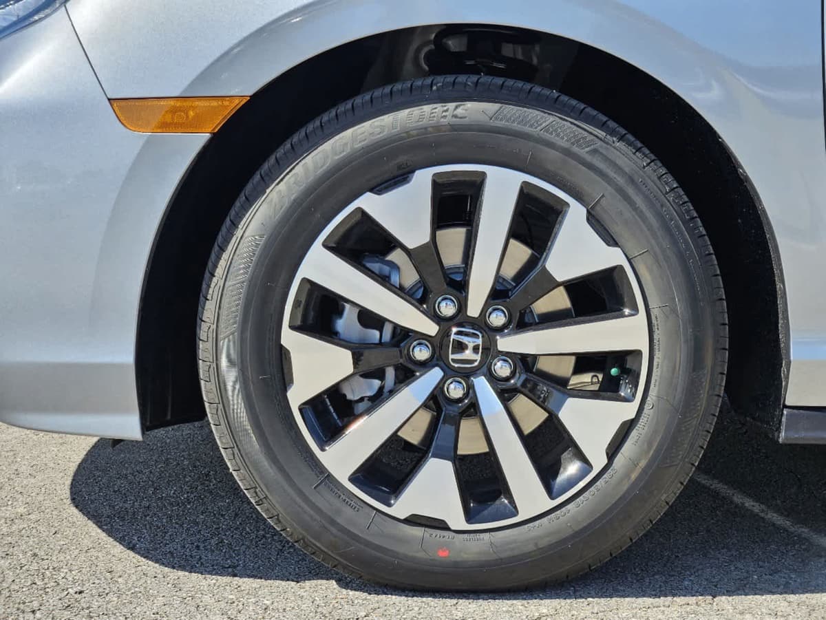 2026 Honda Odyssey - Image 9
