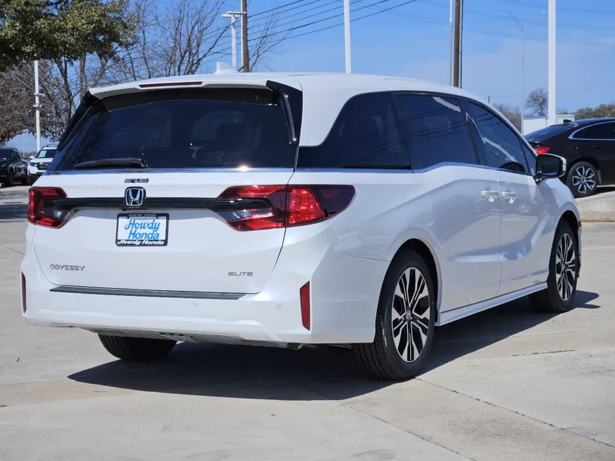 2026 Honda Odyssey - Image 4