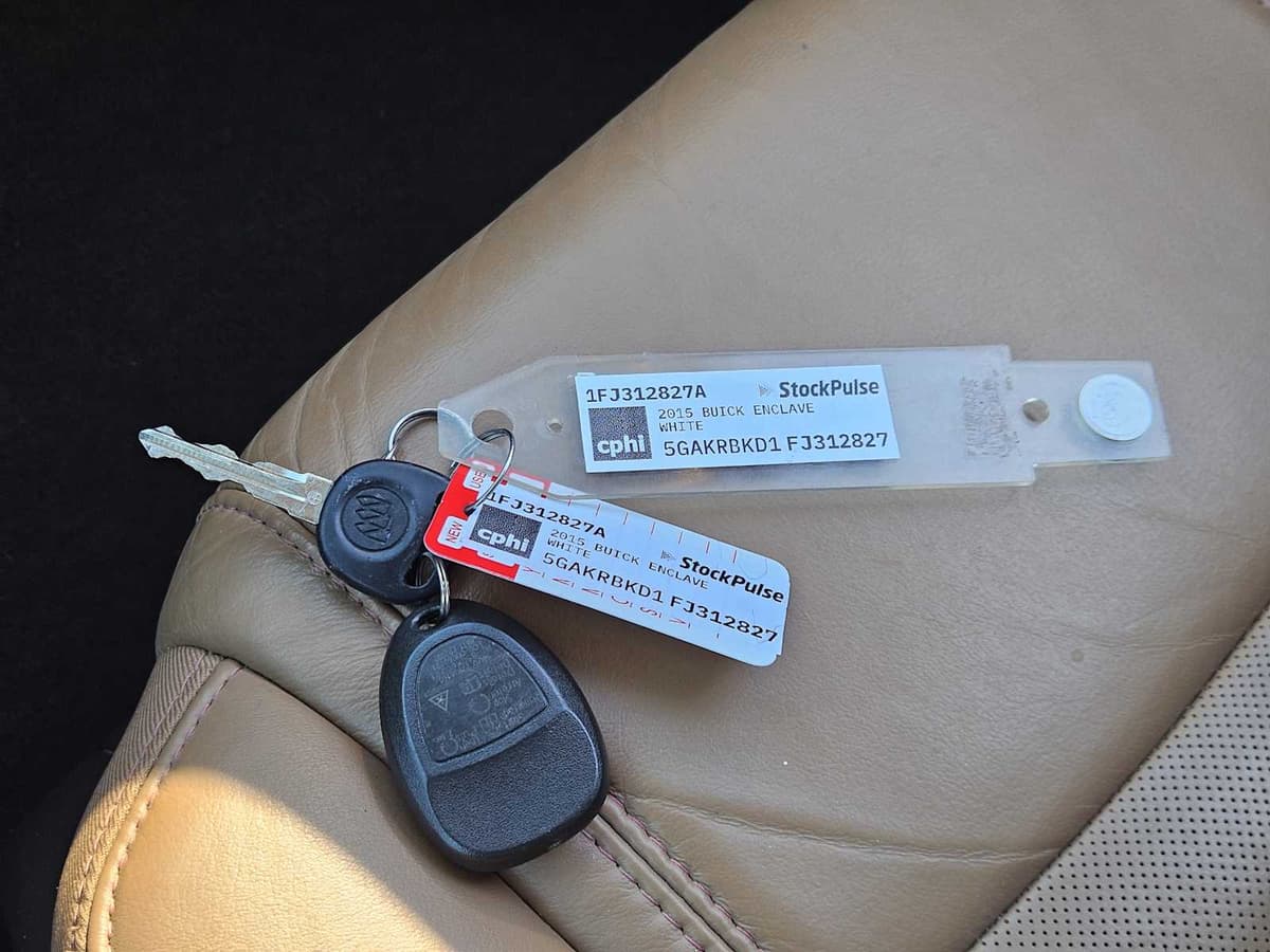 2015 Buick Enclave - Image 33