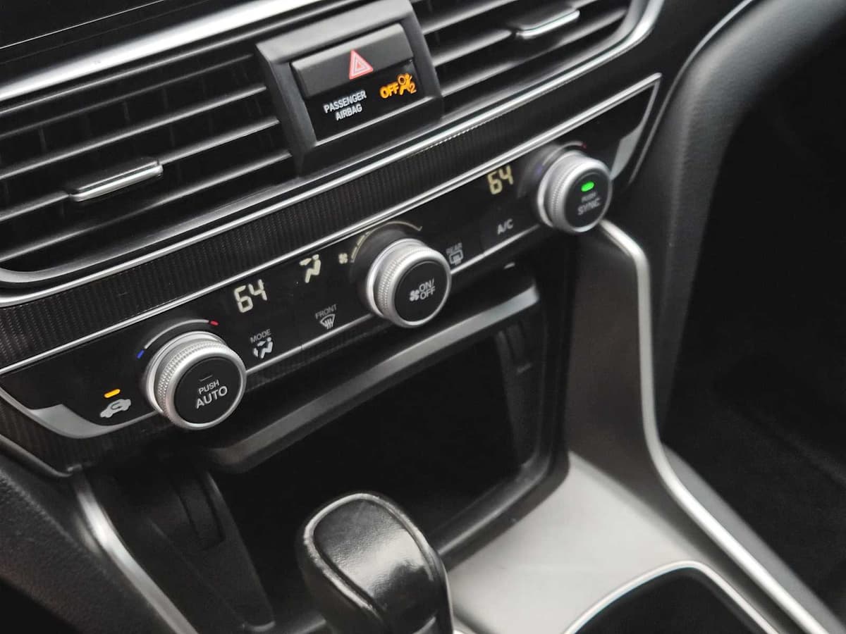 2021 Honda Accord Sedan - Image 19