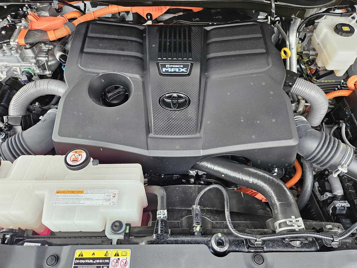 2024 Toyota Sequoia - Image 30