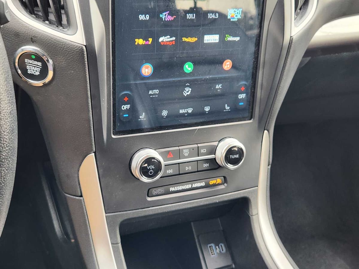 2024 Ford Edge - Image 19