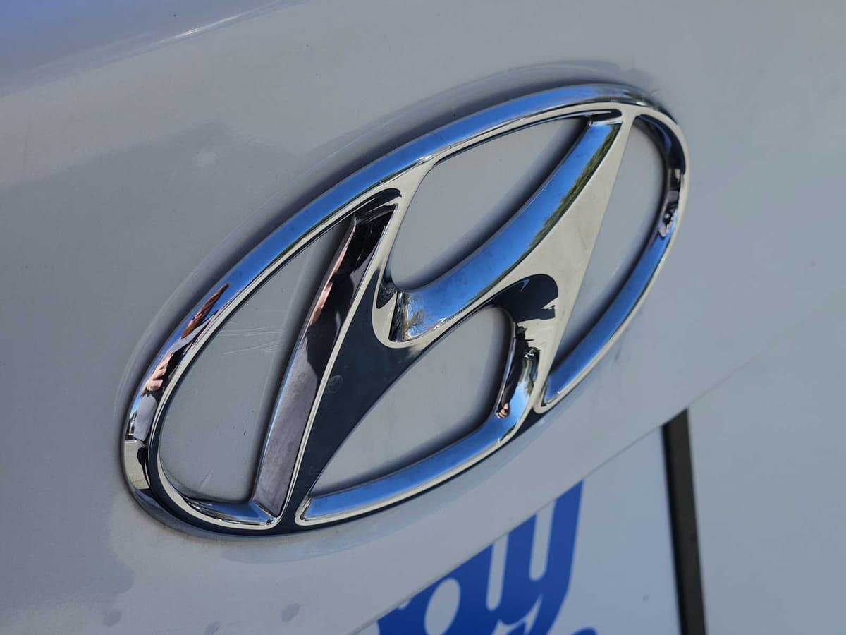 2021 Hyundai Accent - Image 10