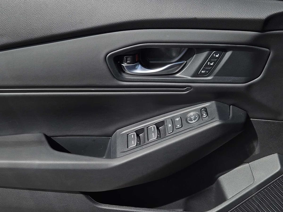 2025 Honda Accord - Image 19