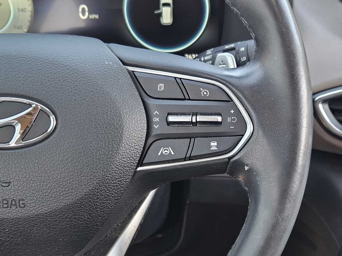 2022 Hyundai Santa Fe - Image 27