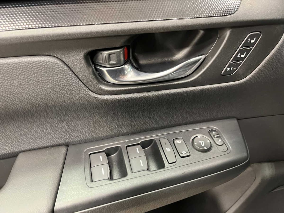 2026 Honda CR-V Hybrid - Image 15