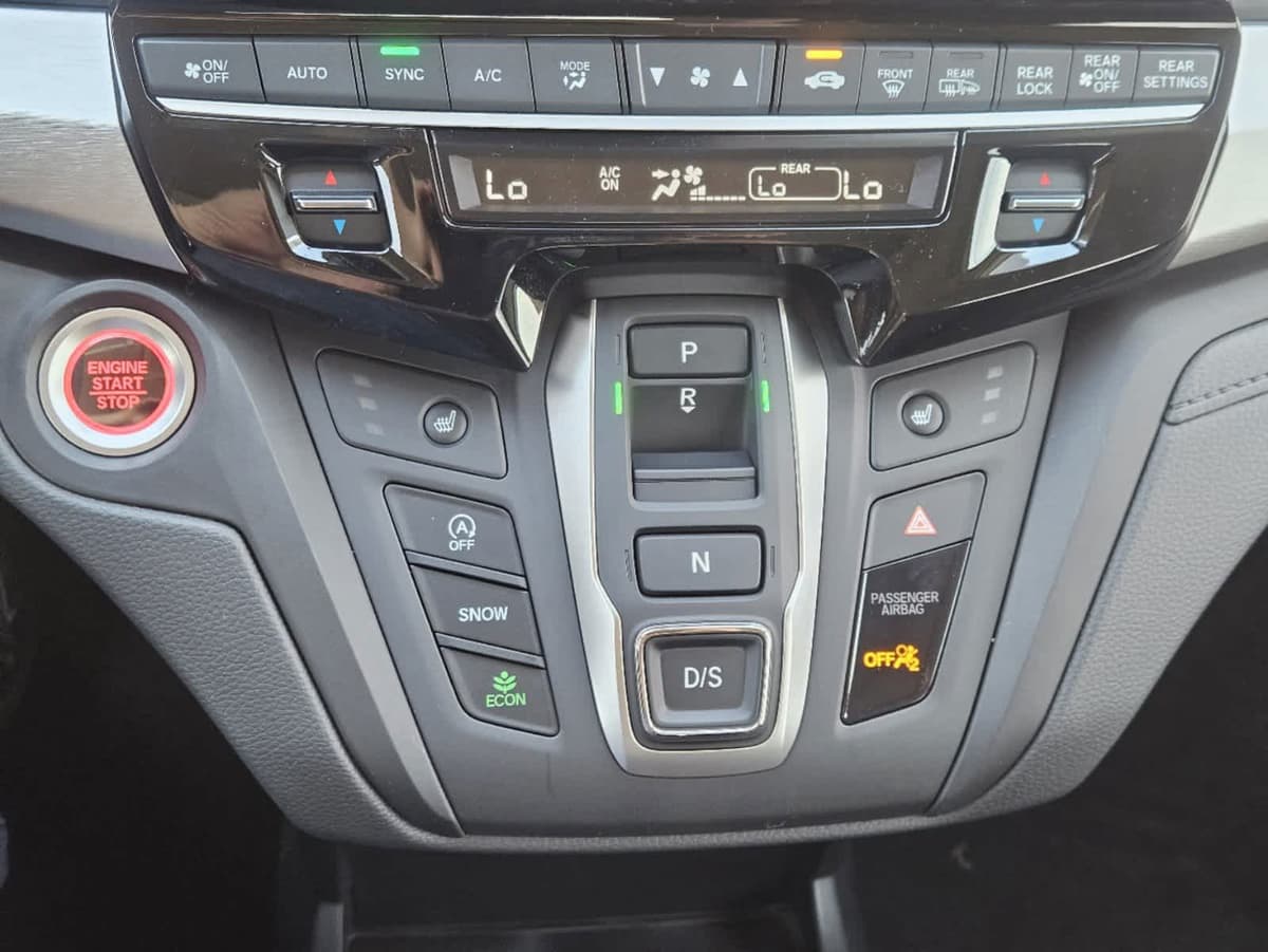 2026 Honda Odyssey - Image 17