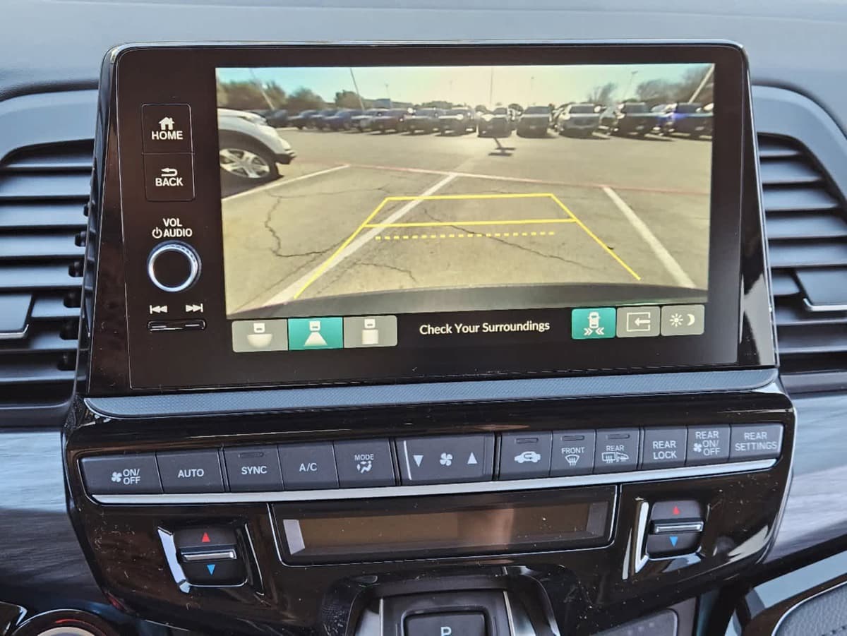 2026 Honda Odyssey - Image 14