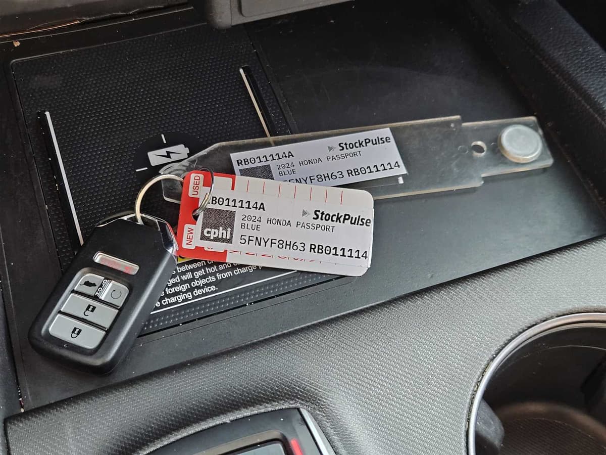 2024 Honda Passport - Image 34