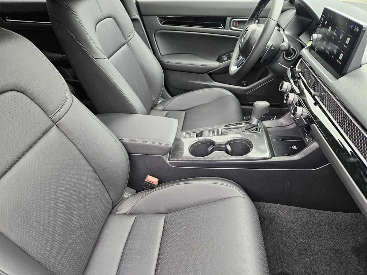 2026 Honda Civic Hybrid - Image 12