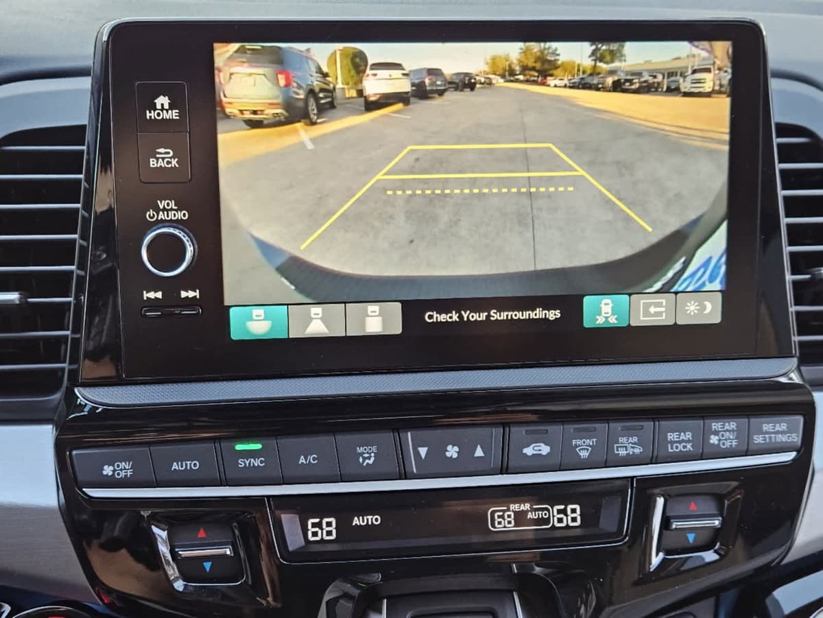 2026 Honda Odyssey - Image 15