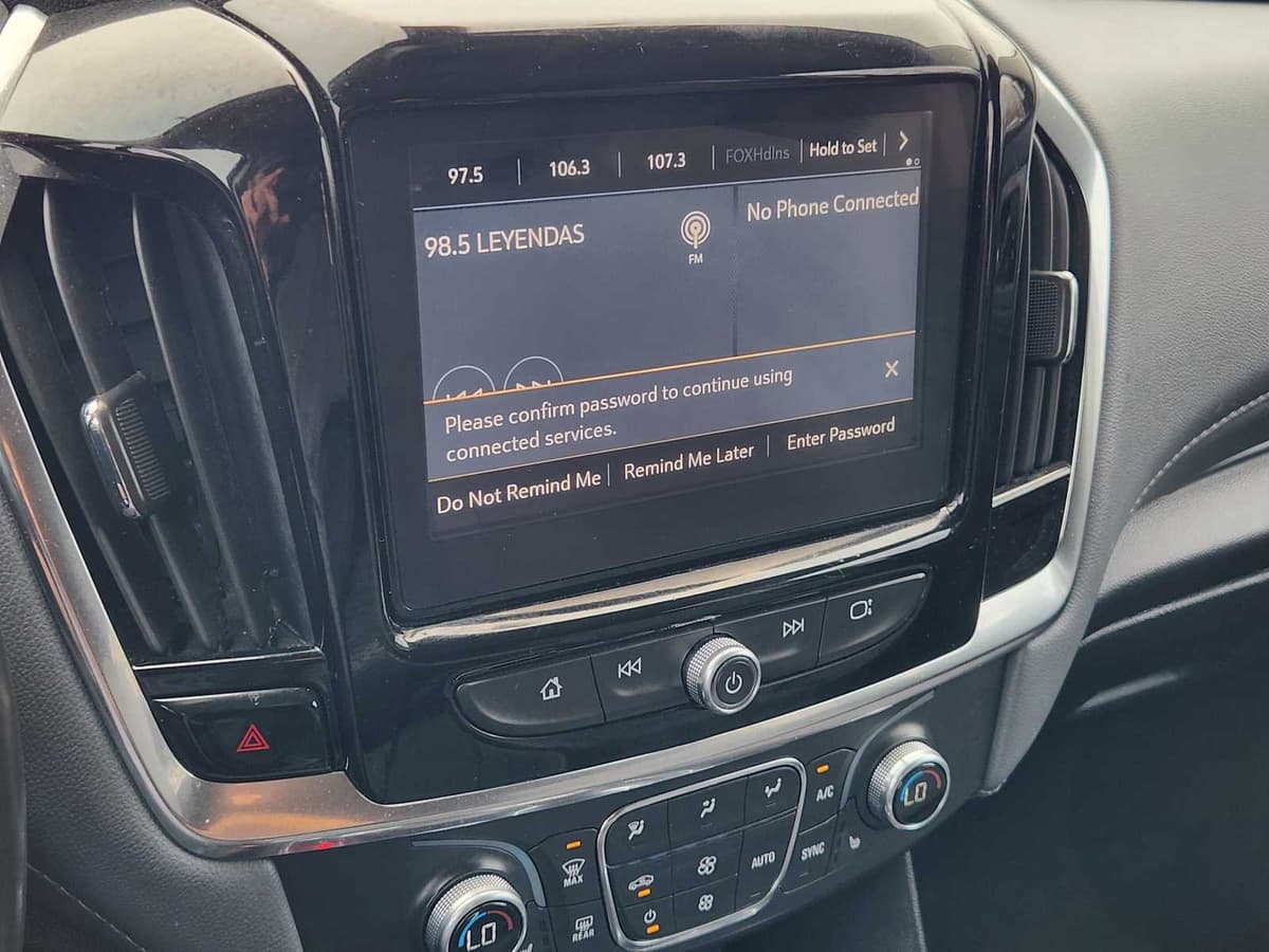 2021 Chevrolet Traverse - Image 17