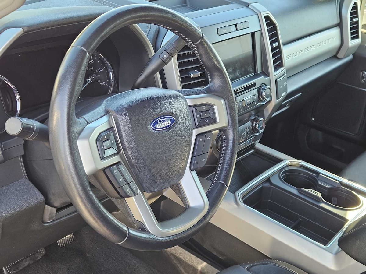 2021 Ford Super Duty F-250 Pickup - Image 2