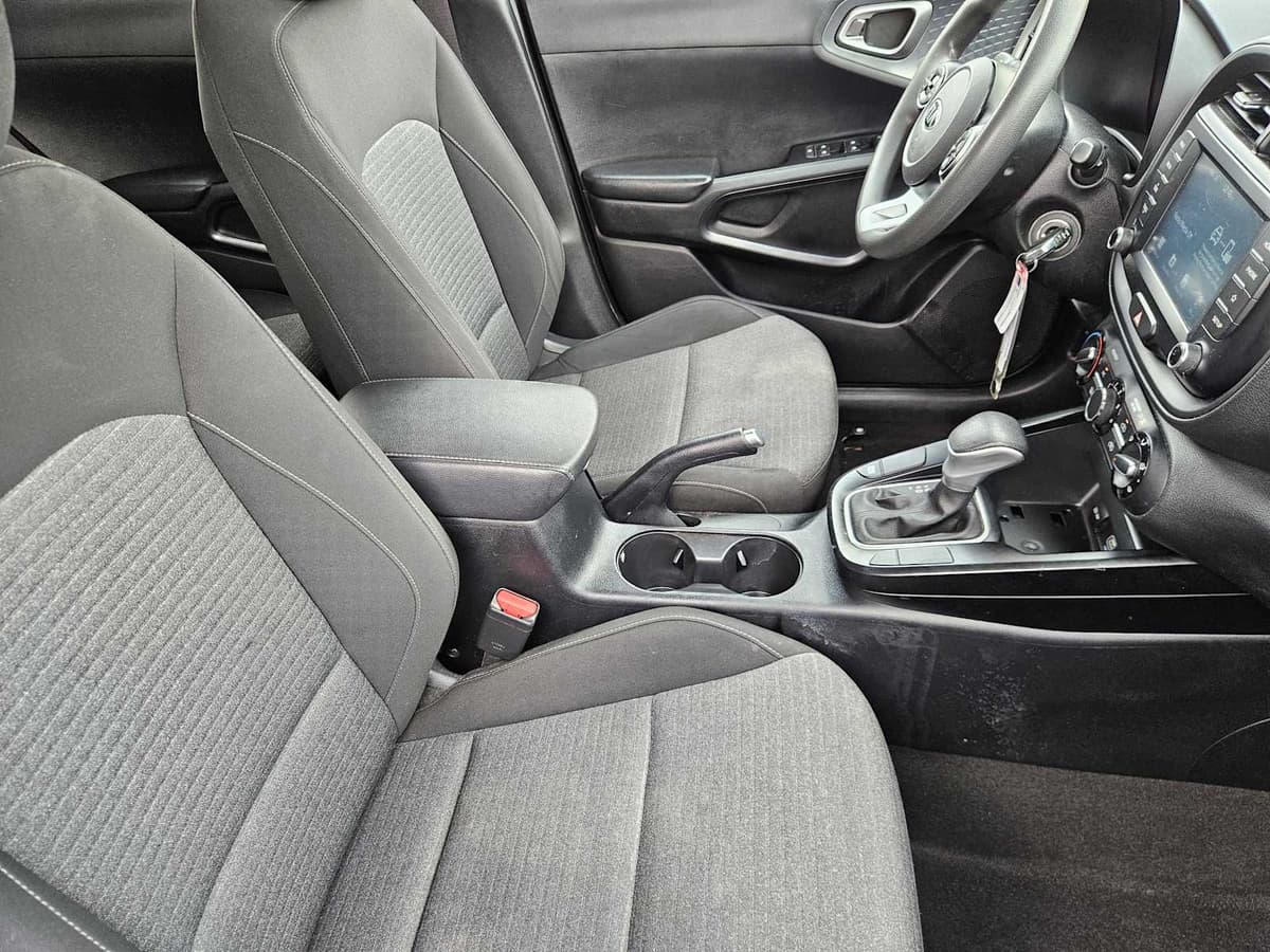 2021 Kia Soul - Image 14