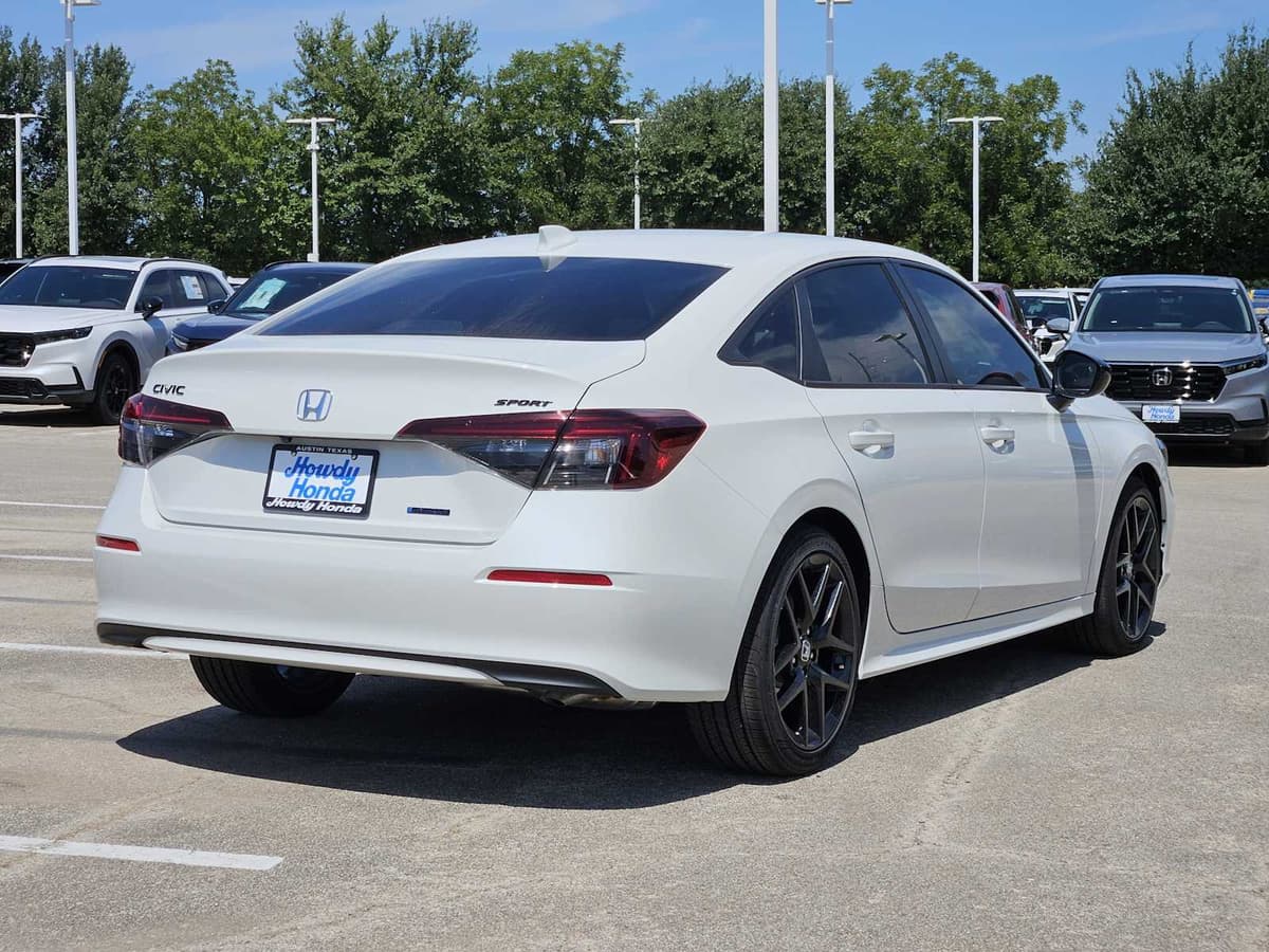 2026 Honda Civic Hybrid - Image 5