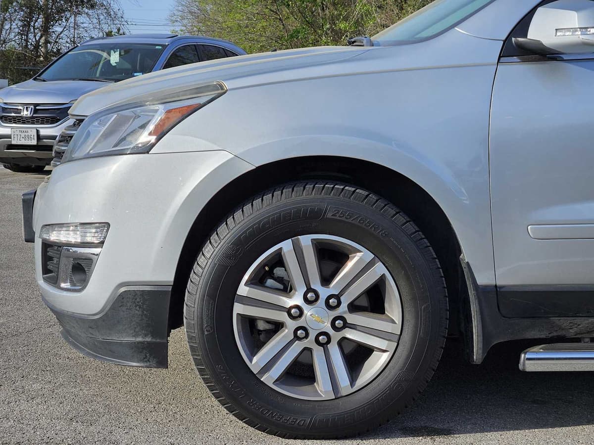 2017 Chevrolet Traverse - Image 8