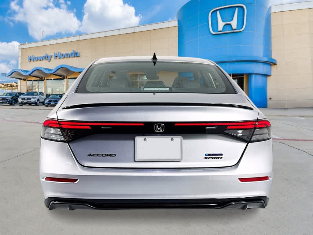 2026 Honda Accord Hybrid - Image 4