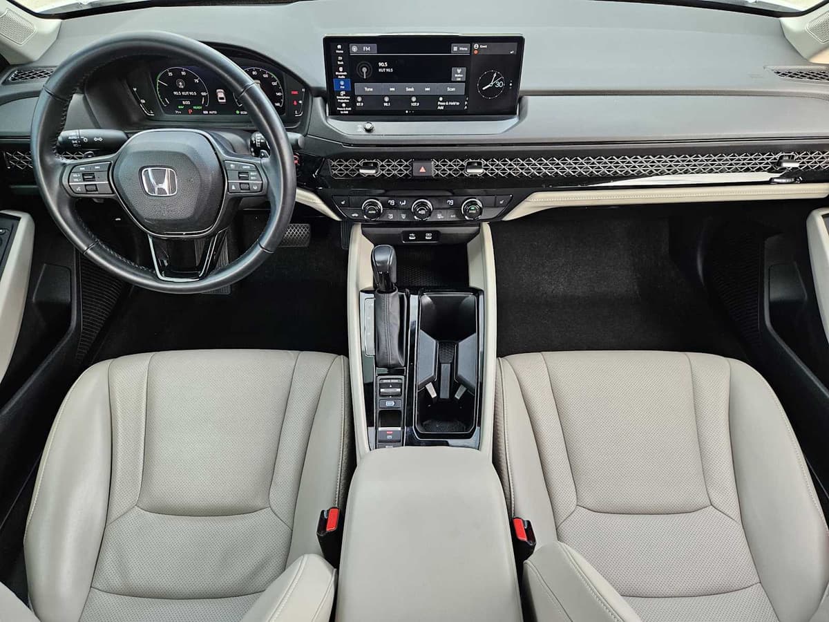 2024 Honda Accord - Image 25