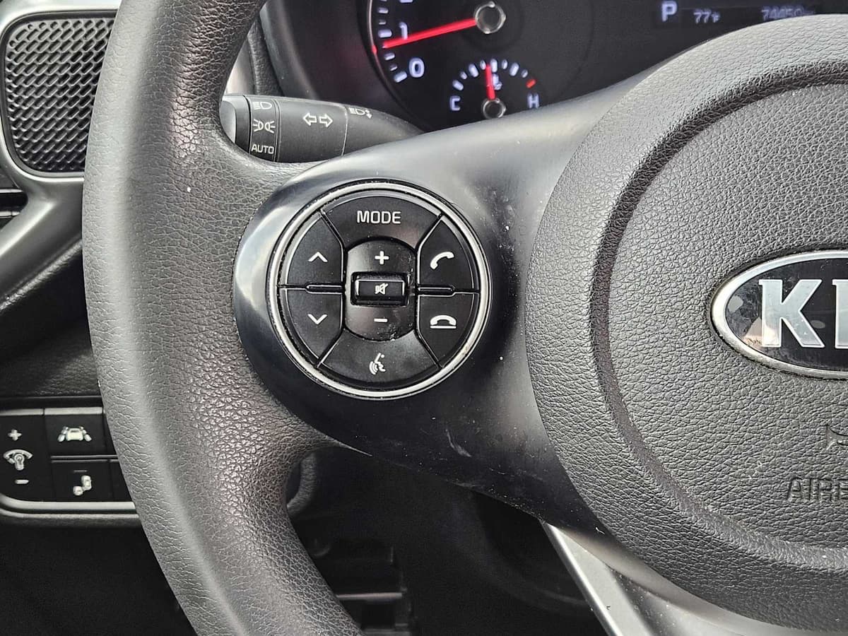 2021 Kia Soul - Image 25