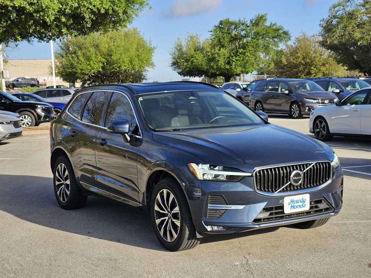 2023 Volvo XC60 - Image 3