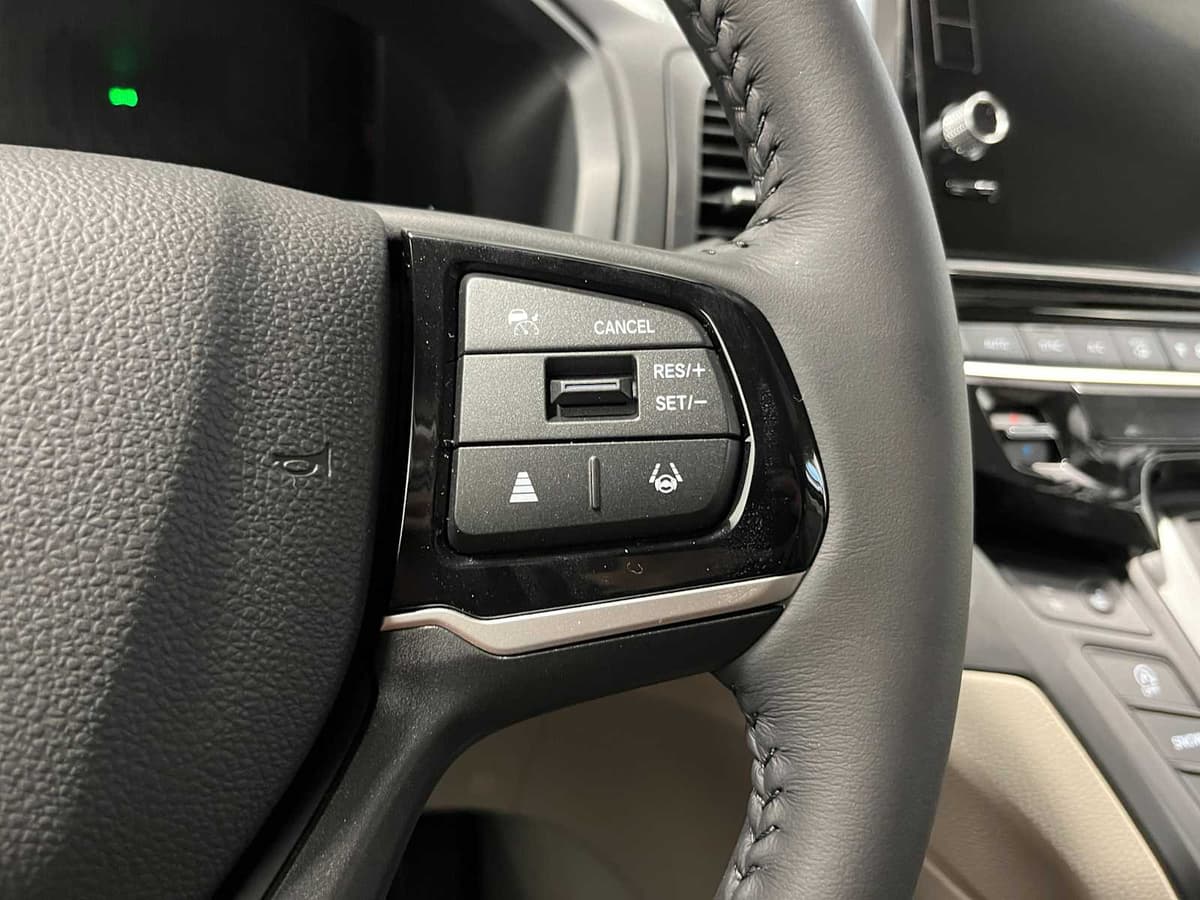 2026 Honda Odyssey - Image 15