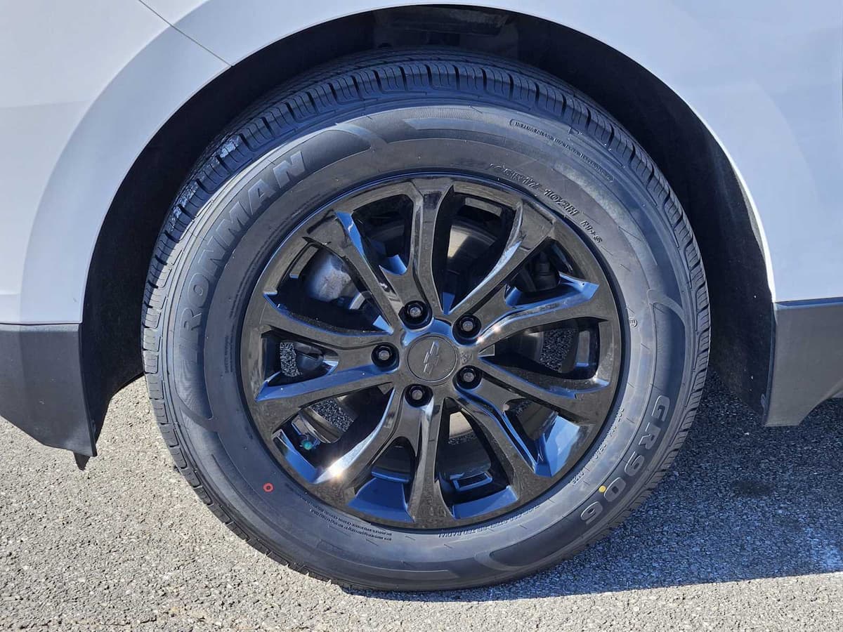 2021 Chevrolet Equinox - Image 9