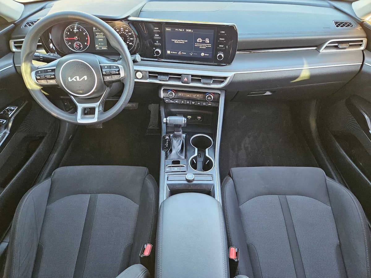 2022 Kia K5 - Image 24