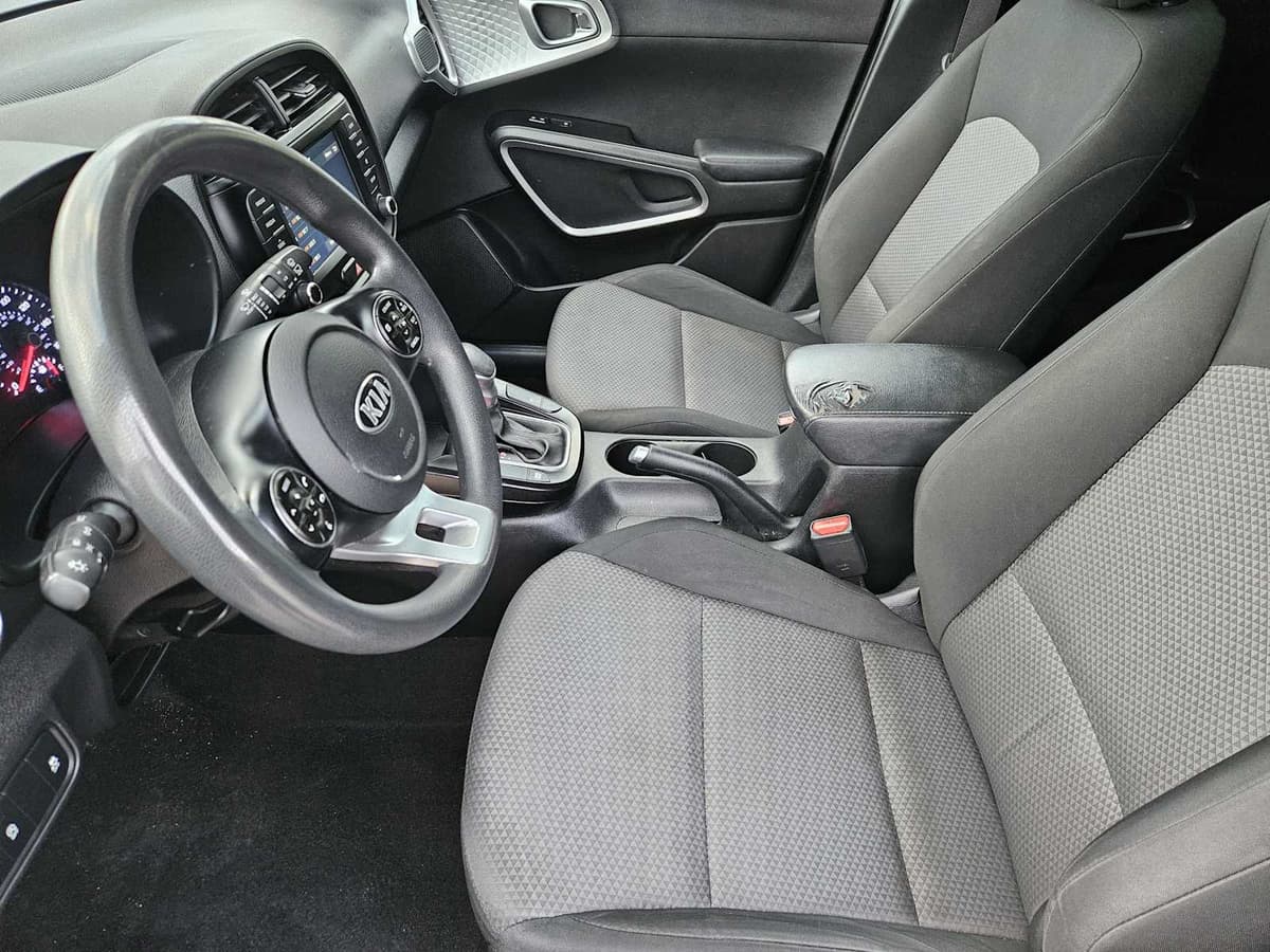 2020 Kia Soul - Image 12