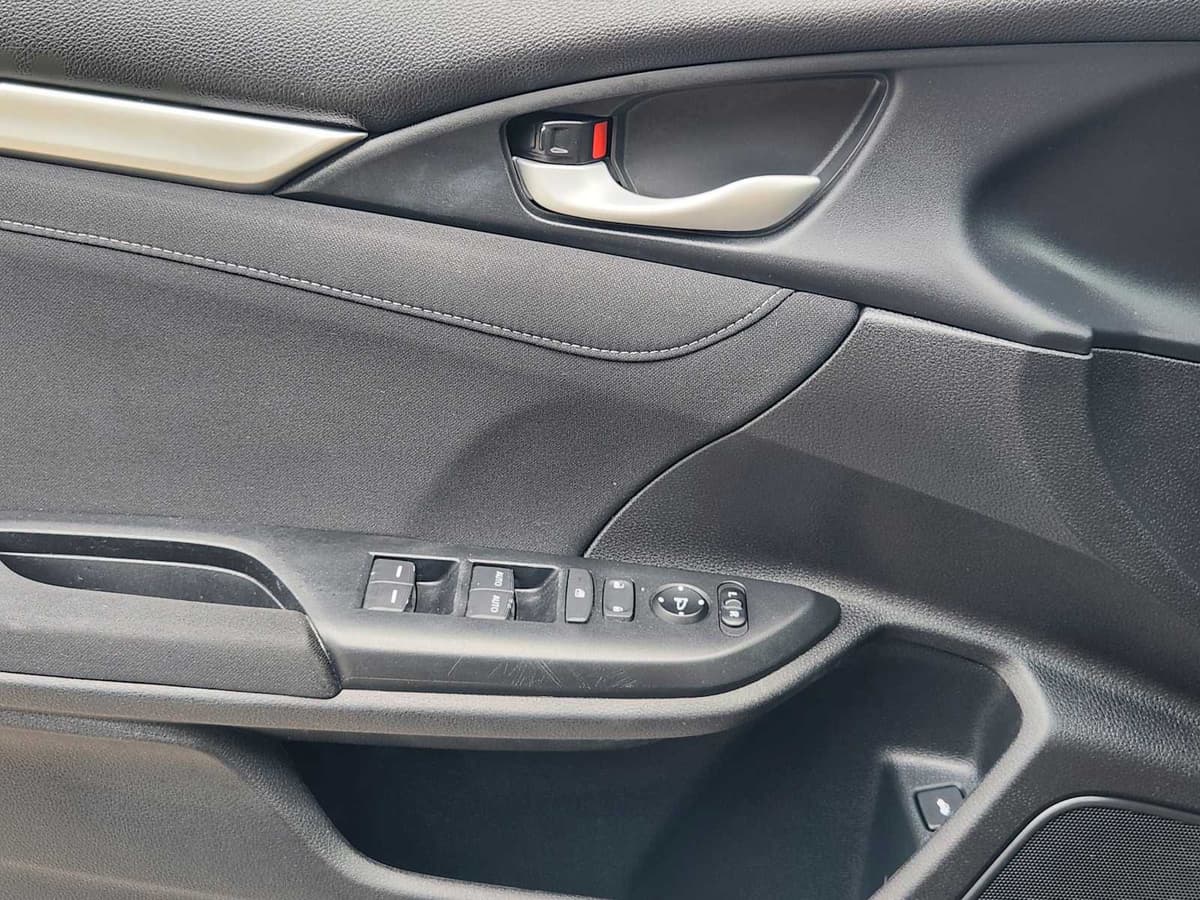 2016 Honda Civic Sedan - Image 22
