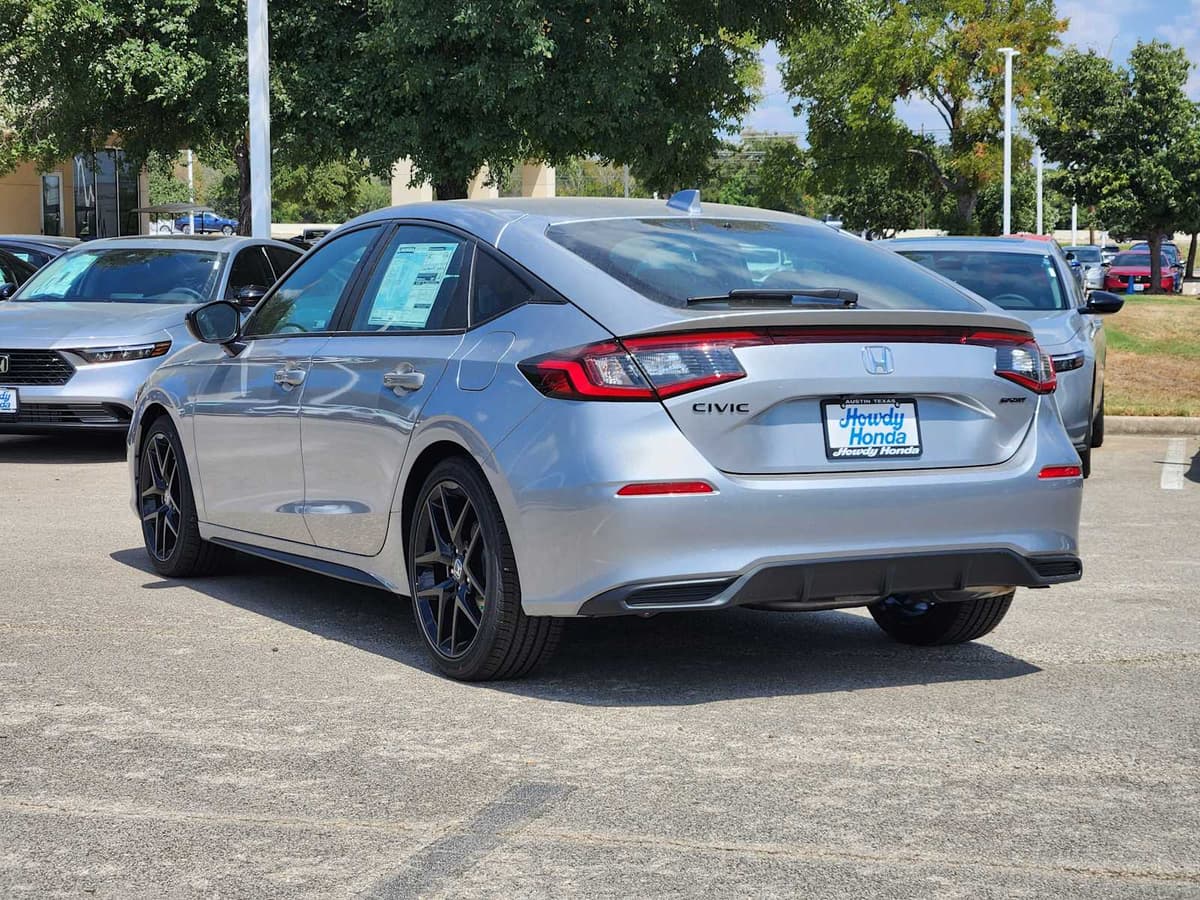 2026 Honda Civic - Image 4