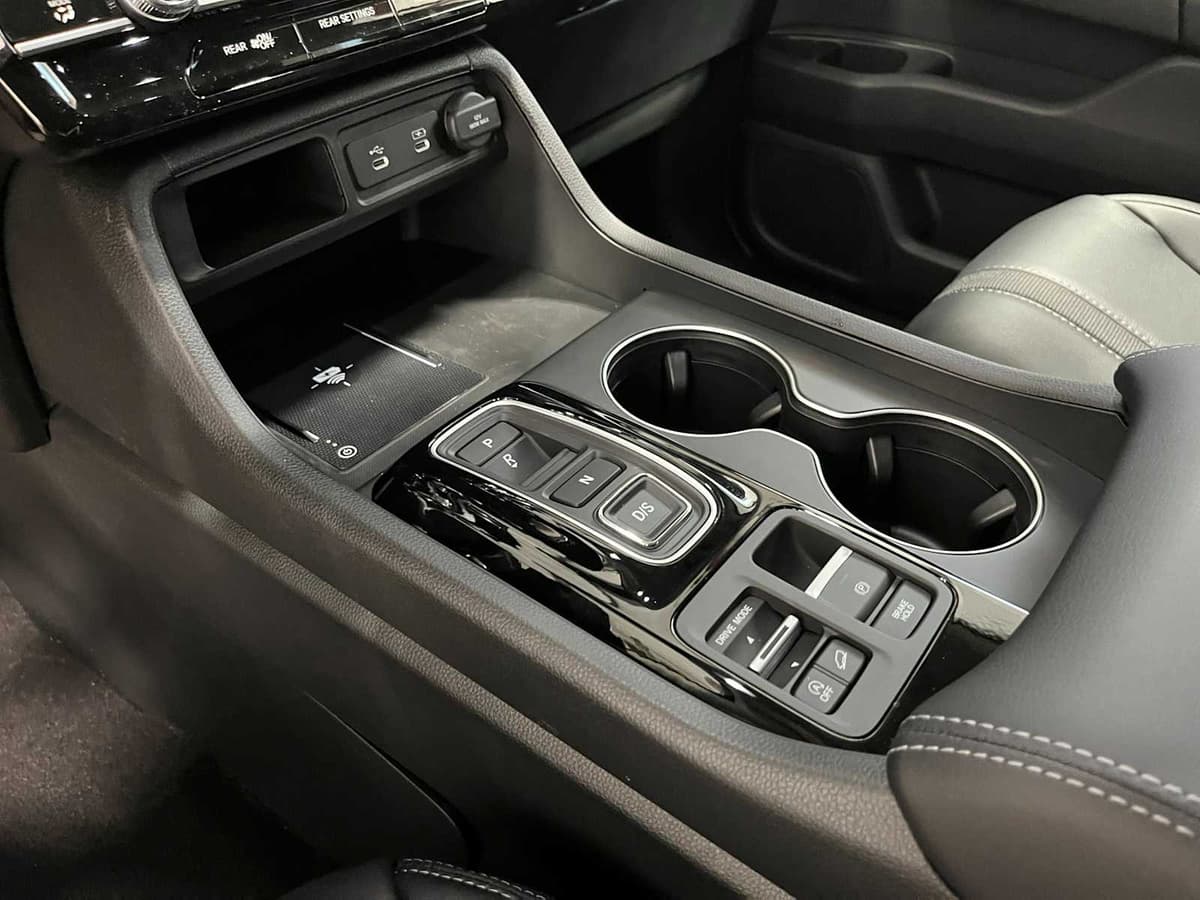 2026 Honda Pilot - Image 15