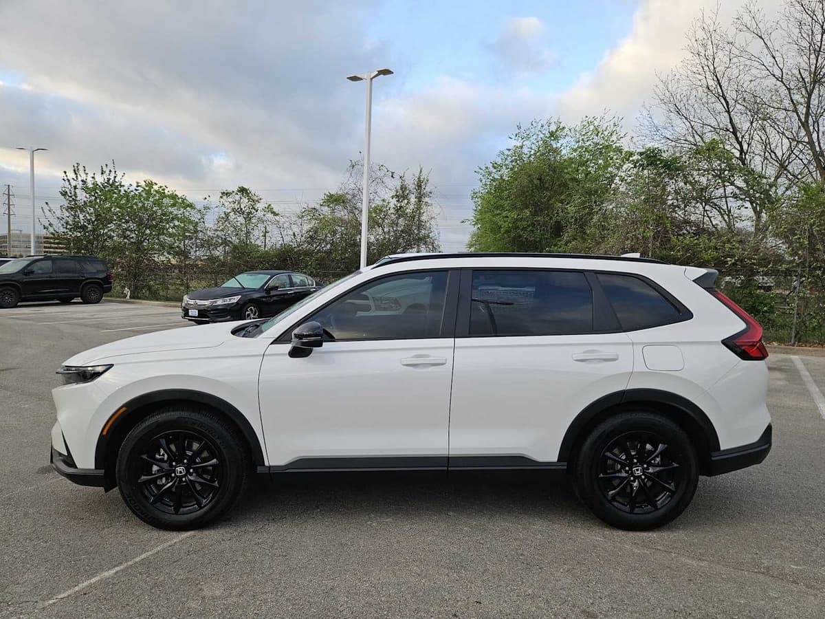 2026 Honda CR-V Hybrid - Image 4