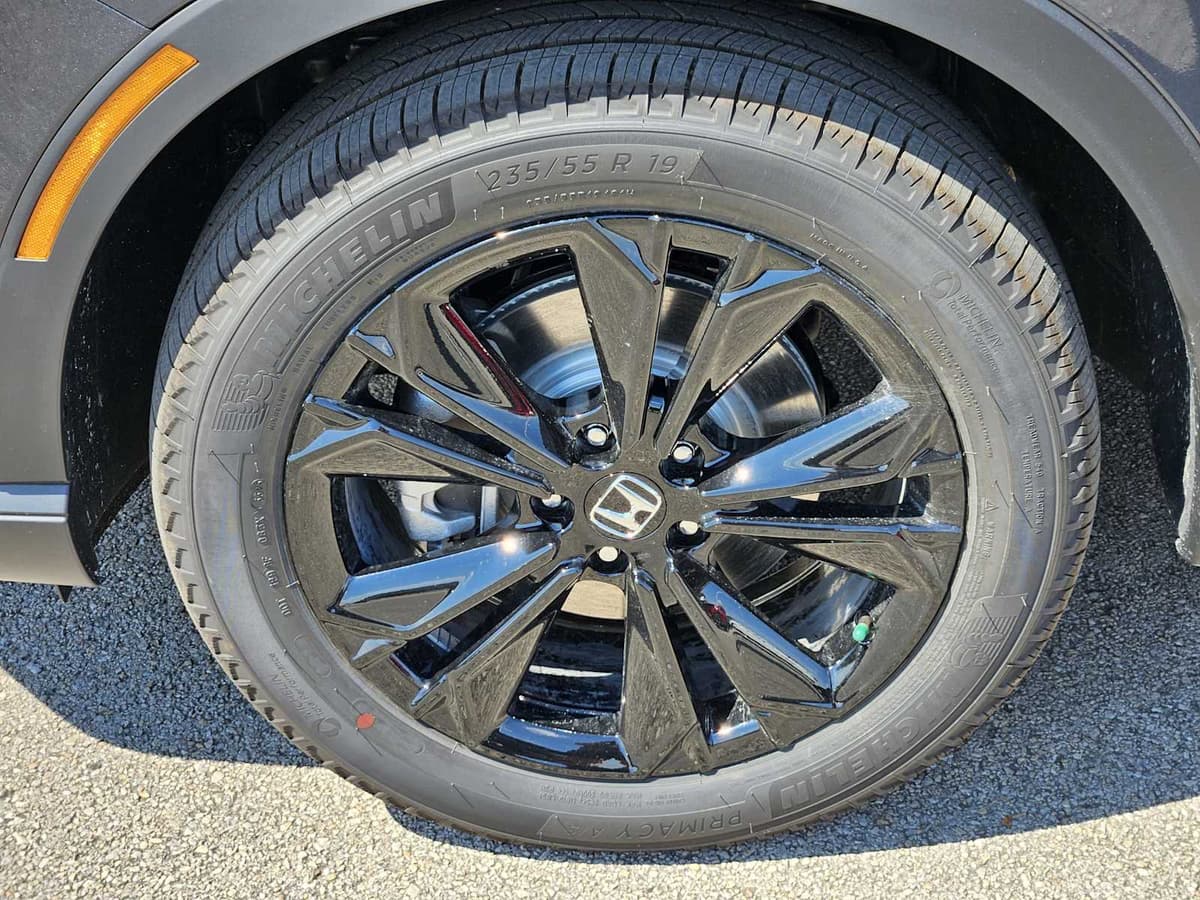 2026 Honda CR-V Hybrid - Image 8