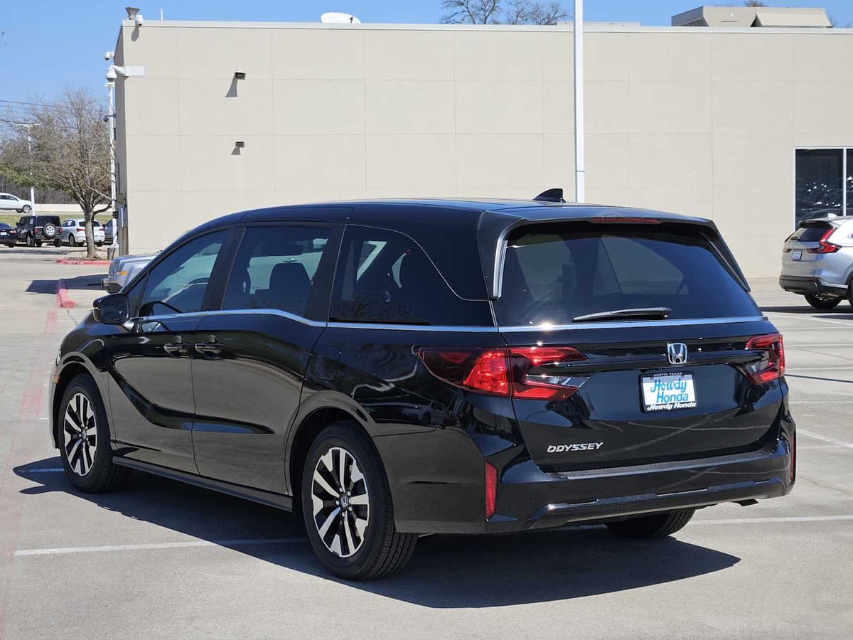 2026 Honda Odyssey - Image 4