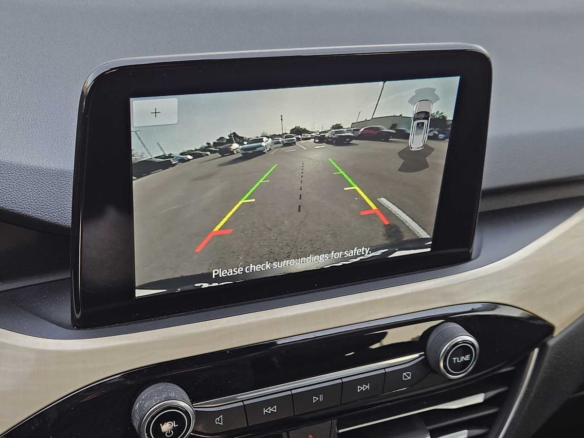 2021 Ford Escape - Image 18