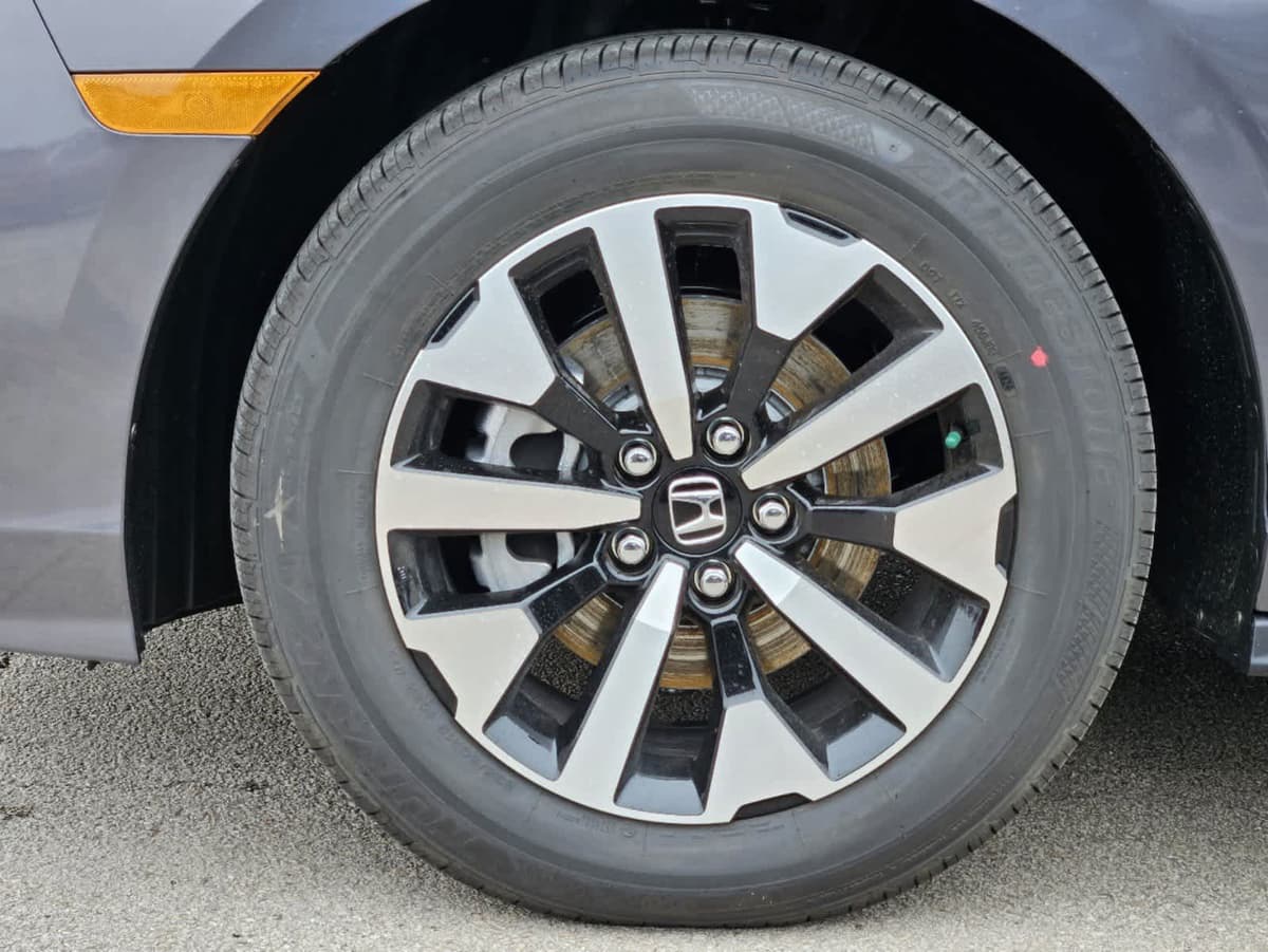 2026 Honda Odyssey - Image 9