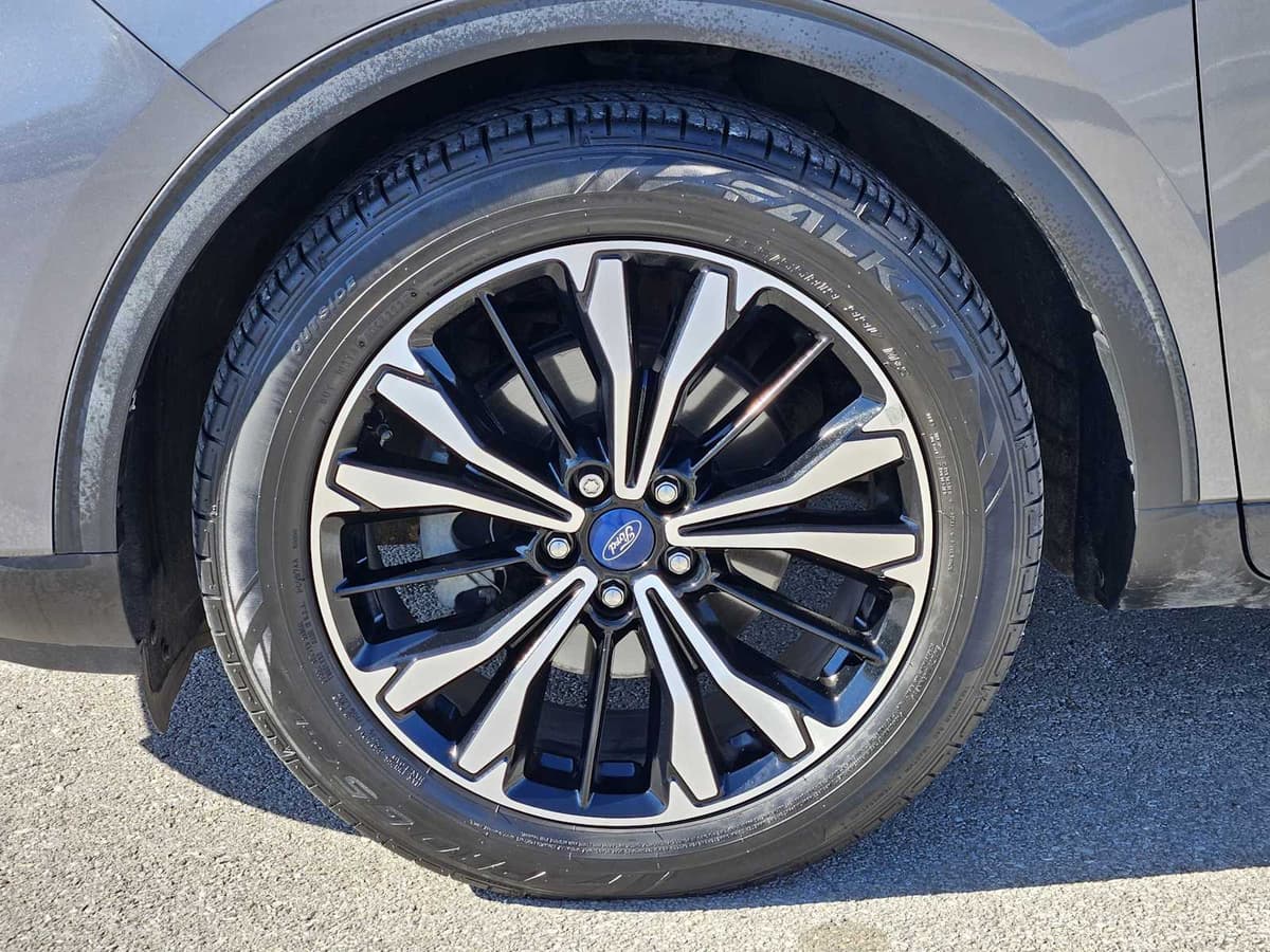 2021 Ford Escape - Image 9