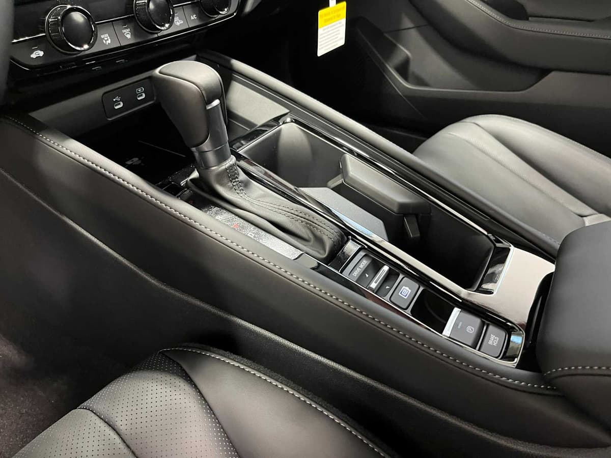 2026 Honda Accord Hybrid - Image 15